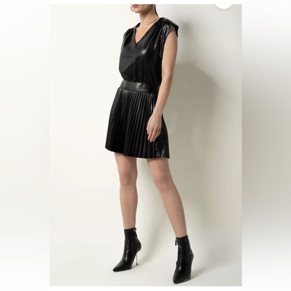 Tart Betsy Faux Leather Dress BLACK Sz Medium Pleated Skirt $198 EUC